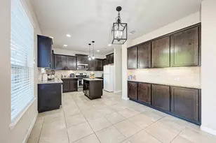 701 Schefer St, Leander, TX 78641 - Photo 9