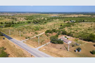 200 County Road 305 Road, Jarrell, TX 76537 - Photo 13