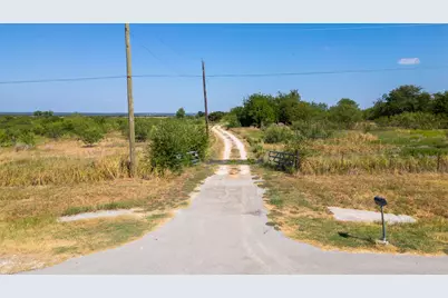 200 County Road 305 Road, Jarrell, TX 76537 - Photo 33