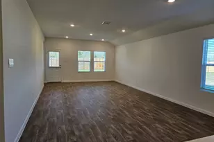 298 Denali Dr, Kyle, TX 78640 - Photo 3