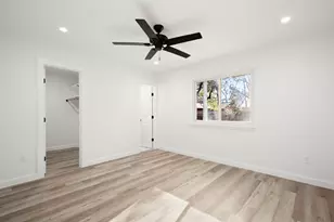 9717 Anderson Village Dr, Austin, TX 78729 - Photo 15