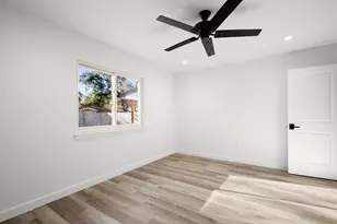 9717 Anderson Village Dr, Austin, TX 78729 - Photo 17