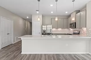 7805 Peccary Dr, Austin, TX 78744 - Photo 7