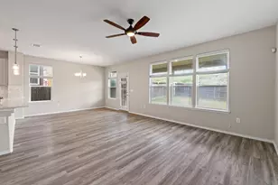 7805 Peccary Dr, Austin, TX 78744 - Photo 5