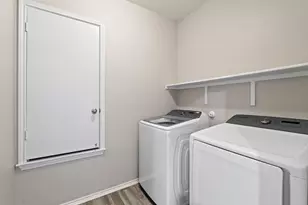 7805 Peccary Dr, Austin, TX 78744 - Photo 19