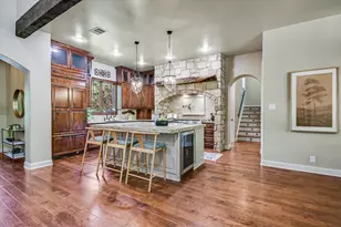 1402 Barclay Dr, Austin, TX 78746 - Photo 11