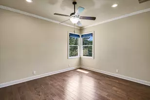 1402 Barclay Dr, Austin, TX 78746 - Photo 29