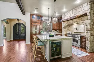 1402 Barclay Dr, Austin, TX 78746 - Photo 11