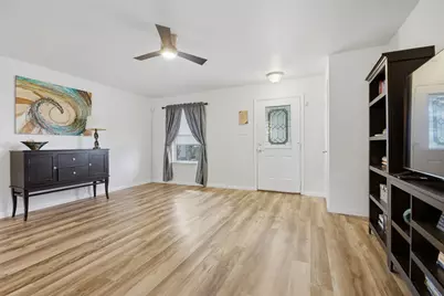 2106 Stonehaven, San Marcos, TX 78666 - Photo 5