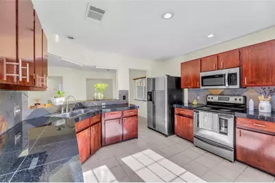 8904 Bridgewood Trail NW, Austin, TX 78729 - Photo 5