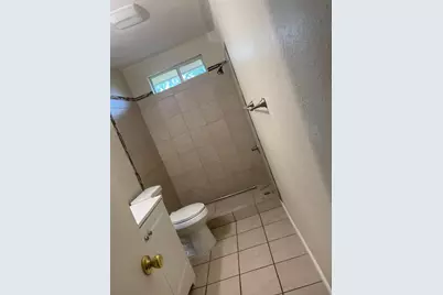 908 Guadalupe Street, Lockhart, TX 78644 - Photo 7