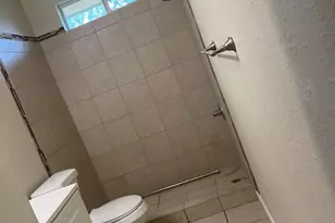 908 Guadalupe St, Lockhart, TX 78644 - Photo 7