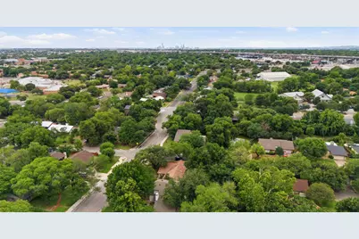 9202 Hunters Trace, Austin, TX 78758 - Photo 29