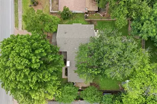 9202 Hunters Trace, Austin, TX 78758 - Photo 33