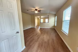 107 Lavaca Loop, Hutto, TX 78634 - Photo 3