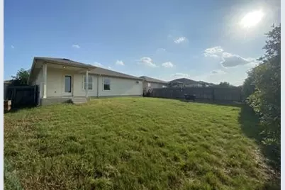 107 Lavaca Loop, Hutto, TX 78634 - Photo 15