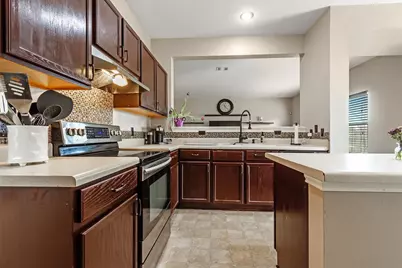 160 Japonica Court, Kyle, TX 78640 - Photo 11