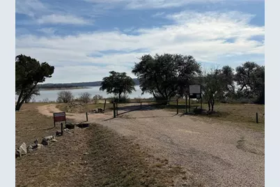 918 Debco Lane, Spicewood, TX 78669 - Photo 5