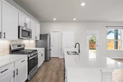 8812 B Whitter Drive #63, Austin, TX 78747 - Photo 3