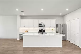 8812 B Whitter Dr, Austin, TX 78747 - Photo 5