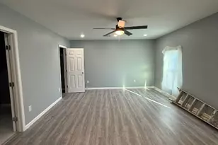 1300 N 2nd St, Killeen, TX 76541 - Photo 25