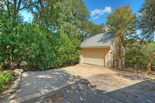 7 Inwood Cir, Austin, TX 78746 - Photo 3