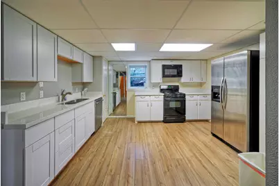 7 Inwood Circle, Austin, TX 78746 - Photo 15
