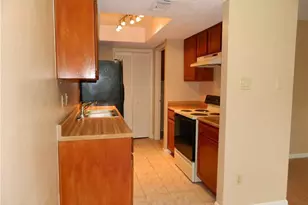 8500 Lyndon Ln, Austin, TX 78729 - Photo 7