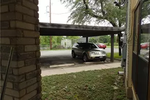 8500 Lyndon Ln, Austin, TX 78729 - Photo 21