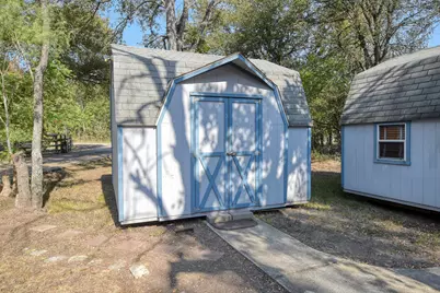 165 Thousand Oaks Drive, Cedar Creek, TX 78612 - Photo 15