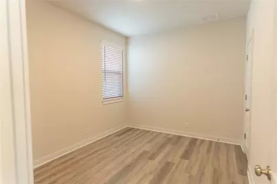 1917 Colonial Avenue, New Braunfels, TX 78130 - Photo 9