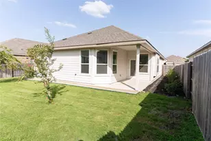 1917 Colonial Ave, New Braunfels, TX 78130 - Photo 15