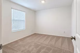472 Marty Allen Loop, Jarrell, TX 76537 - Photo 5