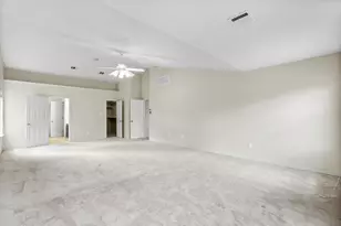 125 Hometown Pkwy, Kyle, TX 78640 - Photo 17