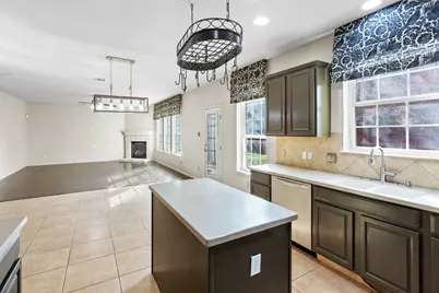 125 Hometown Parkway, Kyle, TX 78640 - Photo 9