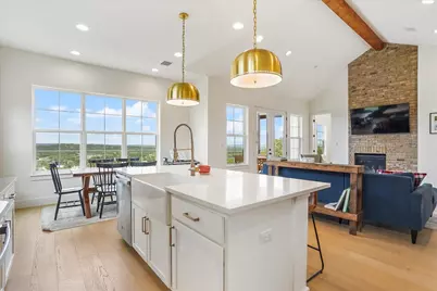 304 N Ronay Drive, Briarcliff, TX 78669 - Photo 11