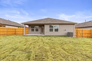 128 Shimmering Cv, San Marcos, TX 78666 - Photo 7