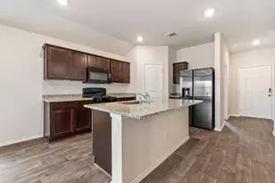 128 Shimmering Cv, San Marcos, TX 78666 - Photo 3