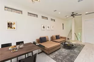 806 E Lydia St, Austin, TX 78702 - Photo 9