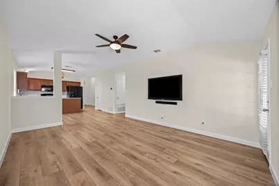 11917 Buzz Schneider Lane, Austin, TX 78748 - Photo 9