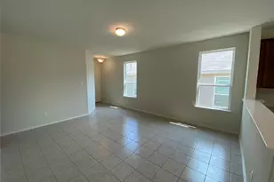 204 Nettletree Dr, Buda, TX 78610 - Photo 5