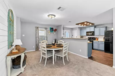 100 Wincliff Cove #13D, Jarrell, TX 76537 - Photo 9