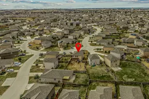 100 Wincliff Cv, Jarrell, TX 76537 - Photo 37