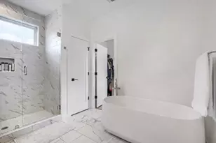 4804 Ribbecke Ave, Austin, TX 78721 - Photo 13