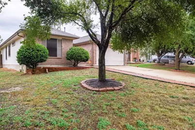 105 Cattail Cove, Hutto, TX 78634 - Photo 3