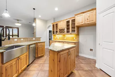 321 Sarahs Lane, Liberty Hill, TX 78642 - Photo 13