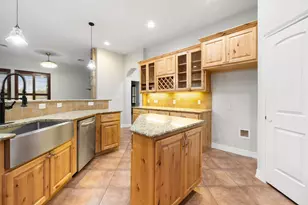 321 Sarahs Ln, Liberty Hill, TX 78642 - Photo 13