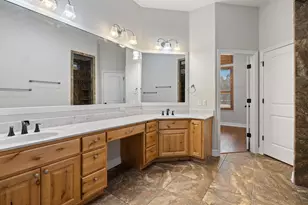 321 Sarahs Ln, Liberty Hill, TX 78642 - Photo 17