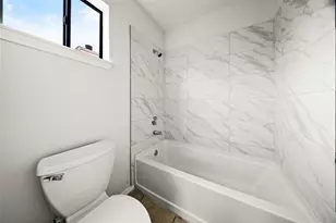 808 Lloyd Ln, Elgin, TX 78621 - Photo 19