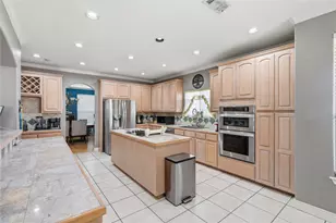 22101 Oban Dr, Spicewood, TX 78669 - Photo 13